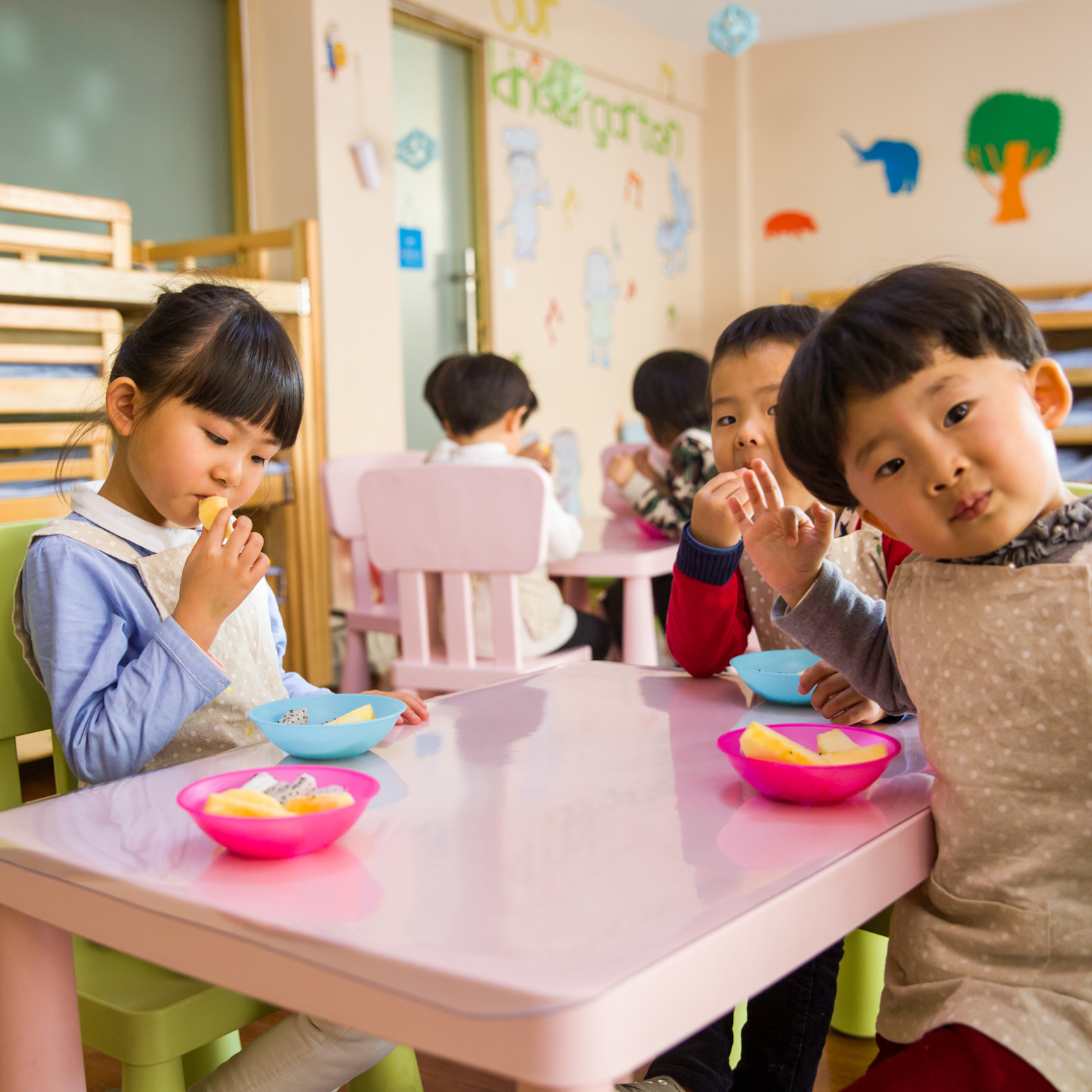 Helping Picky Toddlers Accept New Foods with Patience and Love