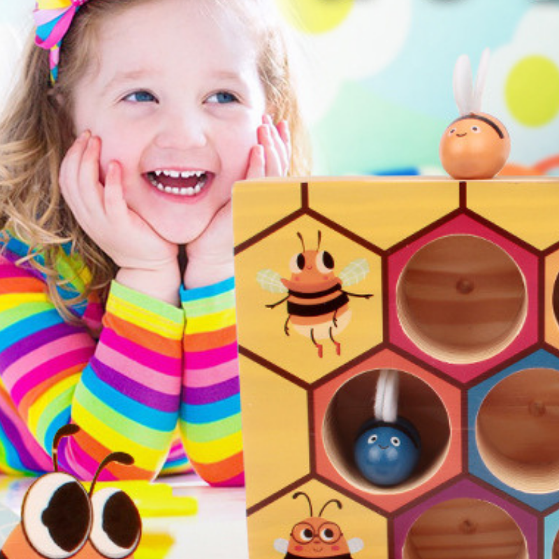 Montessori Early Education Wooden Bug Catching Game Preschool Educational Role-Playing Toy for Color Recognition and Bee Clipping 3 Years + - Little Kooma