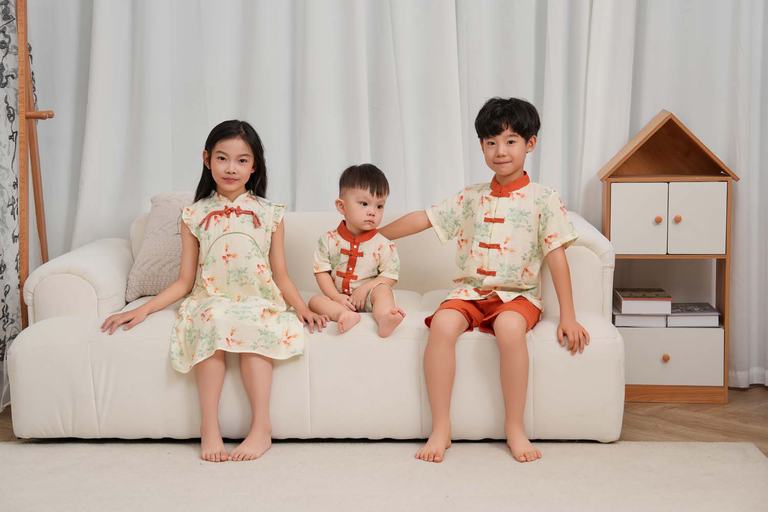 Singapore Souvenir Gift Fortune Bloom Family Set with Golden Fish Baby Kids Girl Cheongsam Dress 0827 - Little Kooma