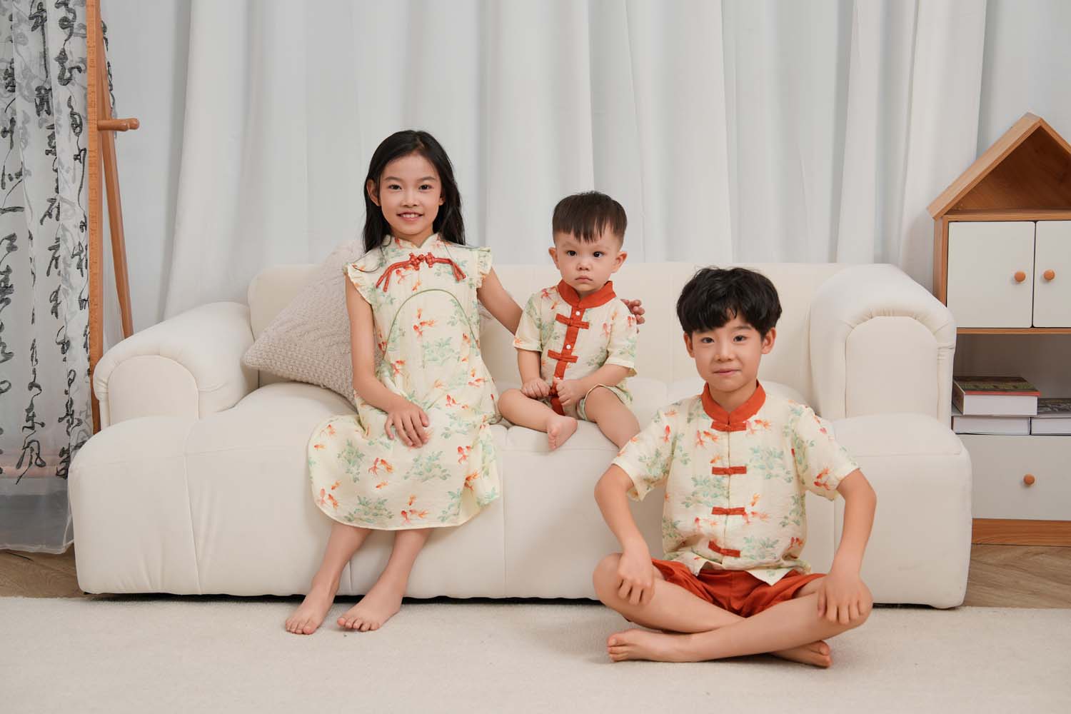 Singapore Souvenir Gift Fortune Bloom Family Set with Golden Fish Baby Kids Girl Cheongsam Dress 0827 - Little Kooma