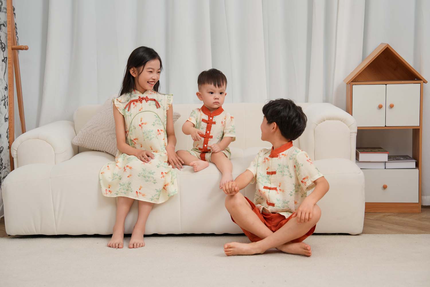 Singapore Souvenir Gift Fortune Bloom Family Set with Golden Fish Baby Kids Girl Cheongsam Dress 0827 - Little Kooma