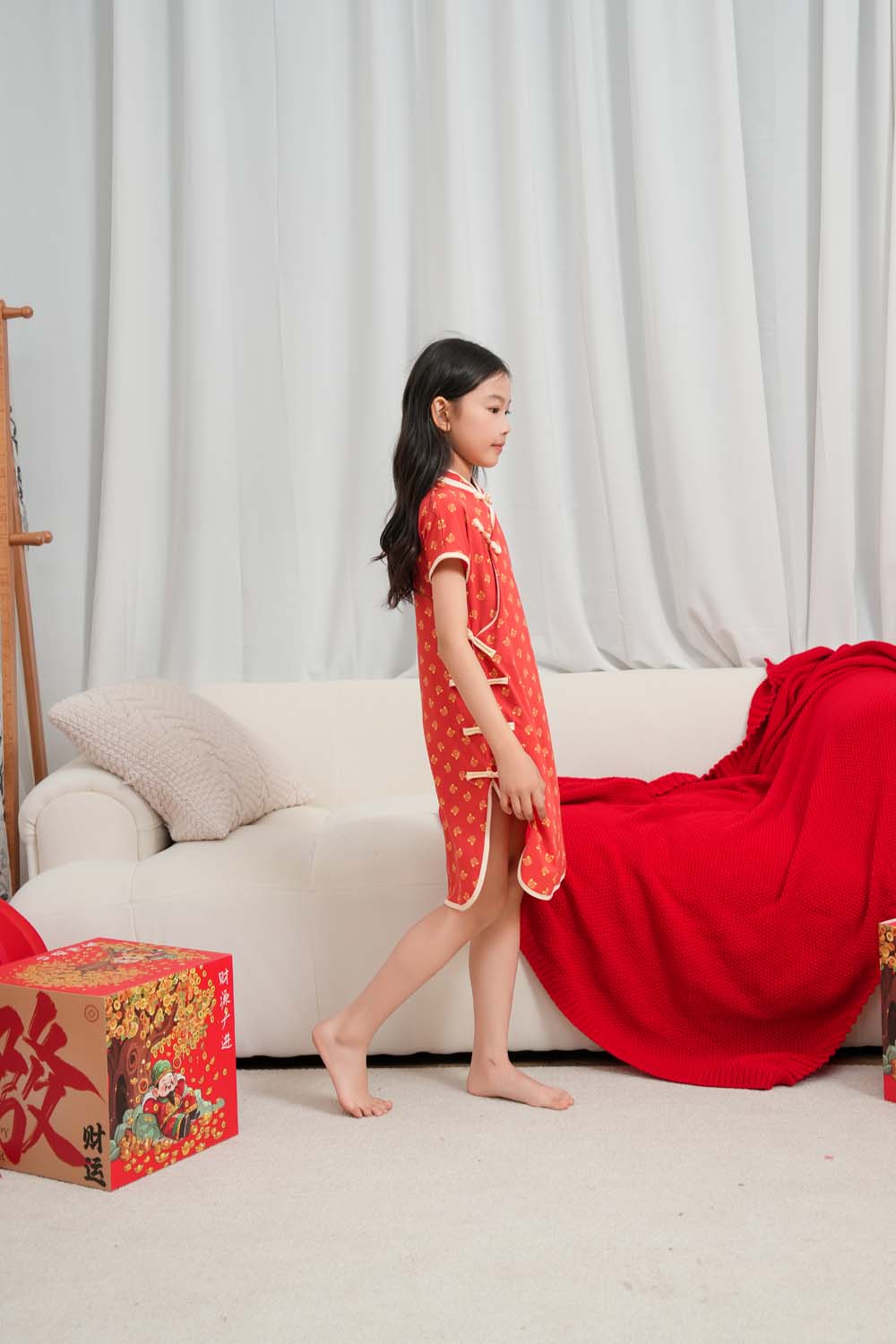 Singapore Souvenir Gift Blessing and Joy Family Set with Lucky Fu Characters Baby Kids Girl Cheongsam Dress 0830 - Little Kooma