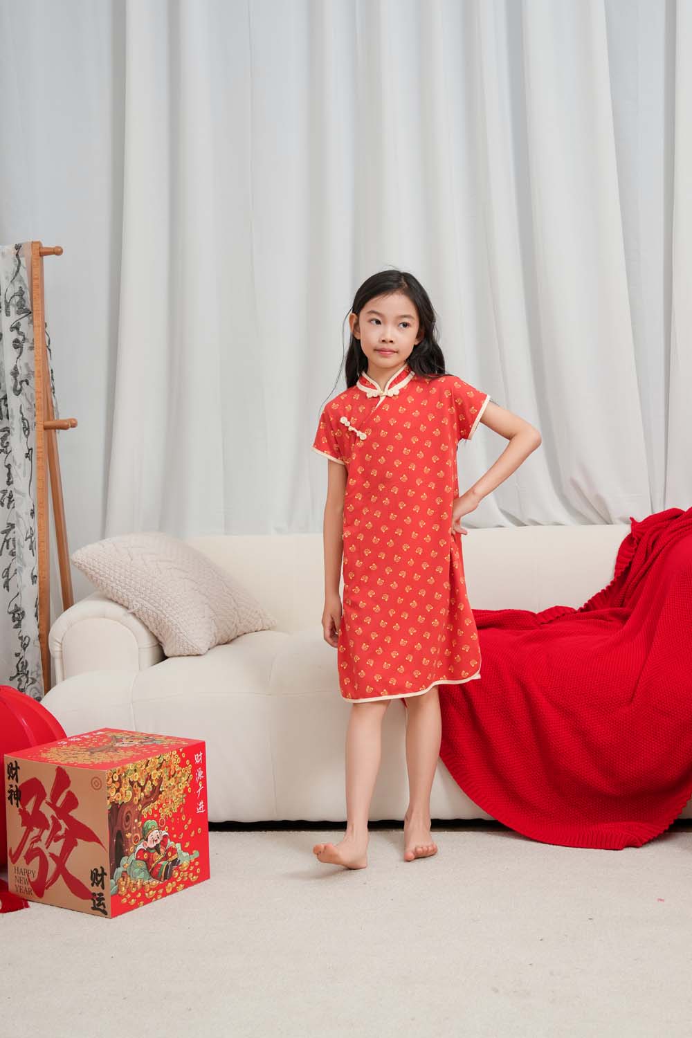Singapore Souvenir Gift Blessing and Joy Family Set with Lucky Fu Characters Baby Kids Girl Cheongsam Dress 0830 - Little Kooma