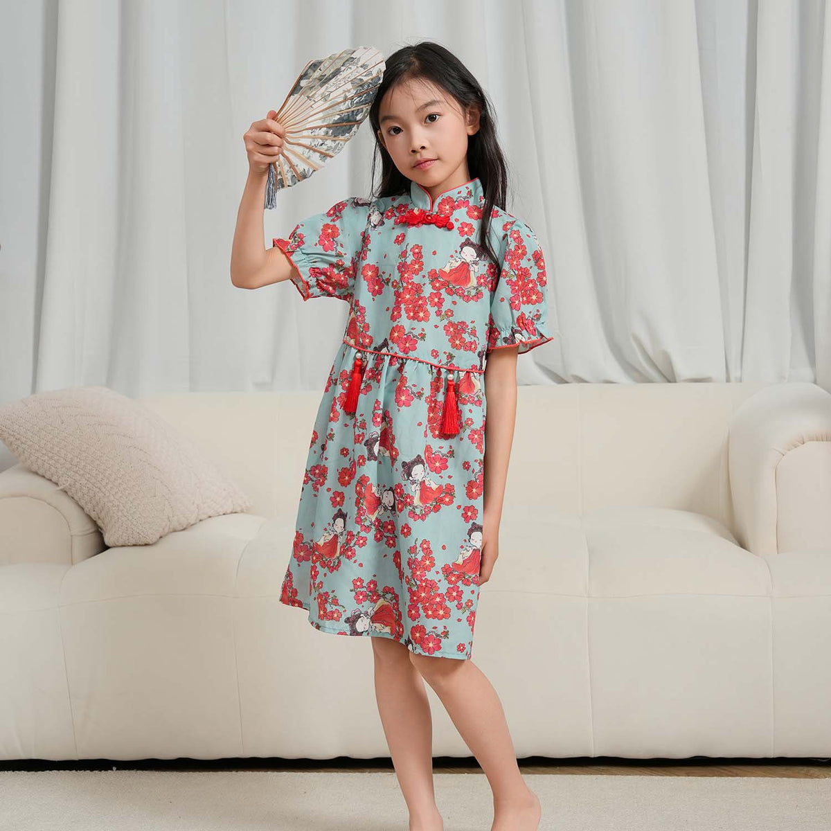 Singapore Souvenir Gift Little Girl Dancing Among Red Plum Flowers Baby Kids Girl Cheongsam Dress 0853 - Little Kooma