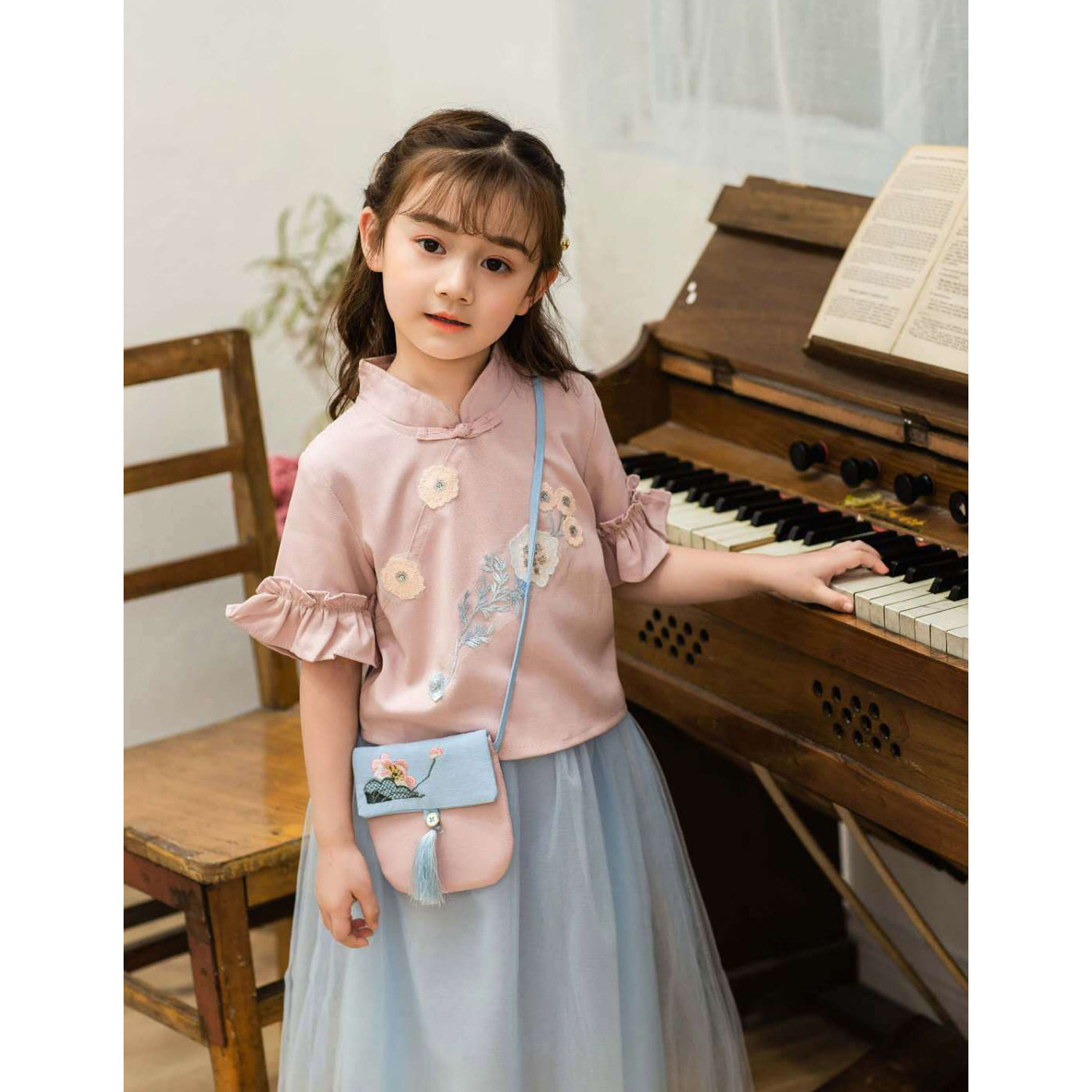 [KG21] Kids Girls Frill Sleeve Cheongsam 3 Piece Set Top n Voile Skirt n Sling Bag CNY Chinese New Year Outfit - Little Kooma