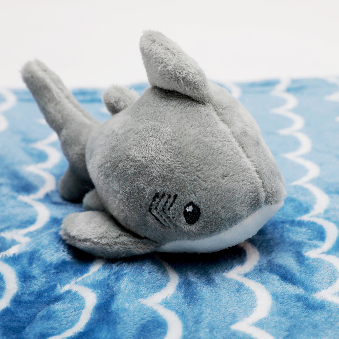 Personalised Customized Hudson Baby Plush Blanket With Baby Shark 17432 - Little Kooma