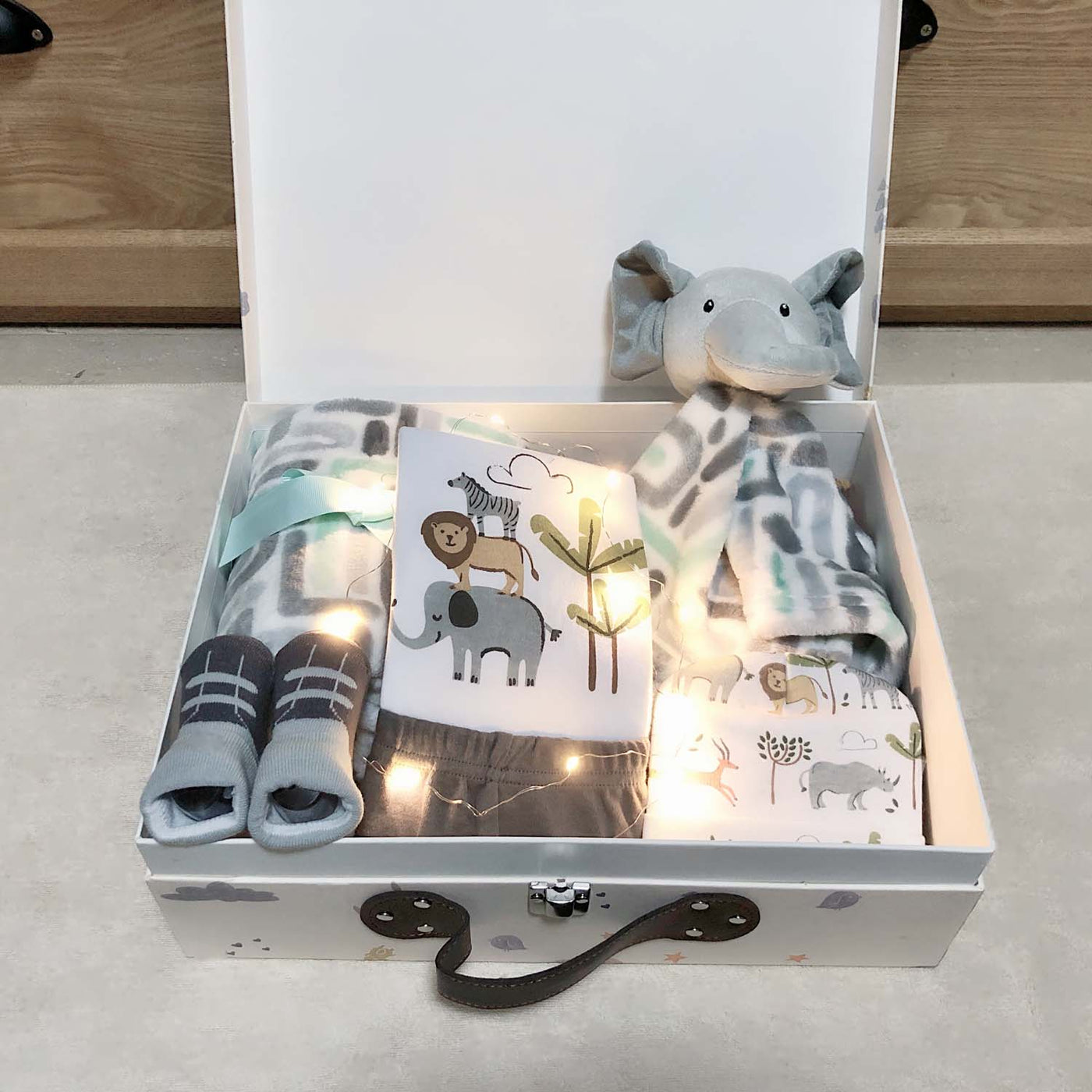 New Born Baby Boy LED Light Gift Box 6 Pcs Set - Little Kooma